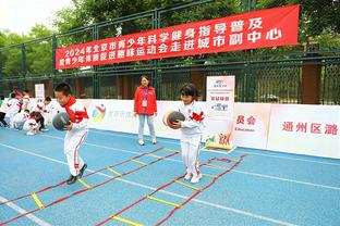 夏晓司：山东现在的核心是吉伦沃特 外线命中率太低肯定没法打